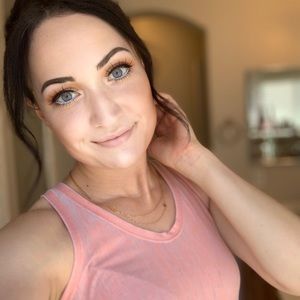 Meet your Posher, Monica